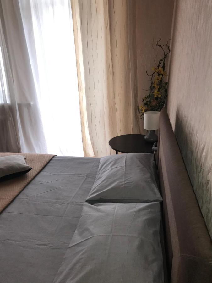 Rent Apartment In The Center Of Cherníhiv Exterior foto