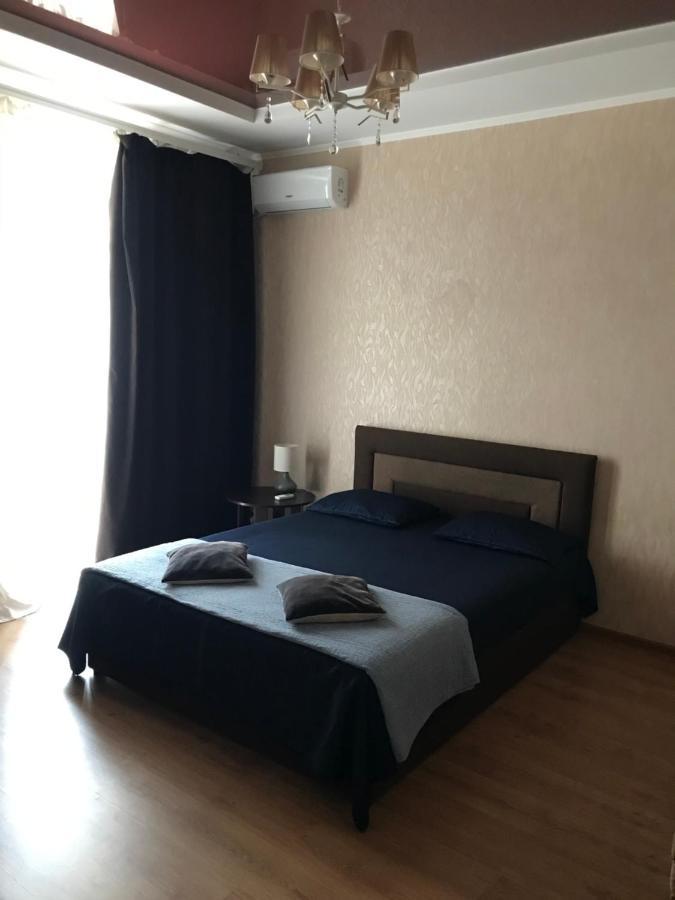 Rent Apartment In The Center Of Cherníhiv Exterior foto