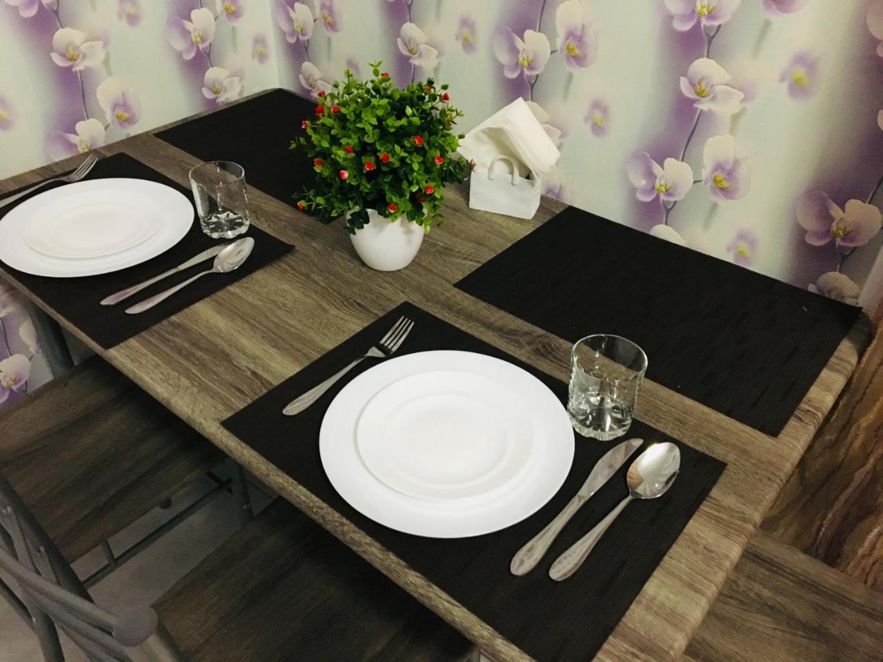 Rent Apartment In The Center Of Cherníhiv Exterior foto
