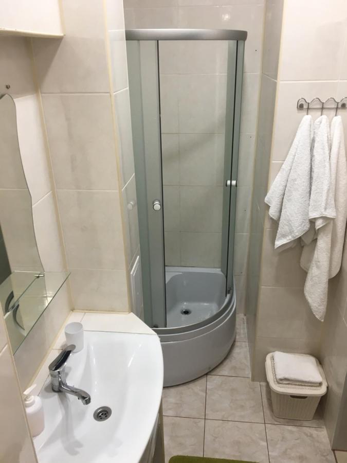 Rent Apartment In The Center Of Cherníhiv Exterior foto