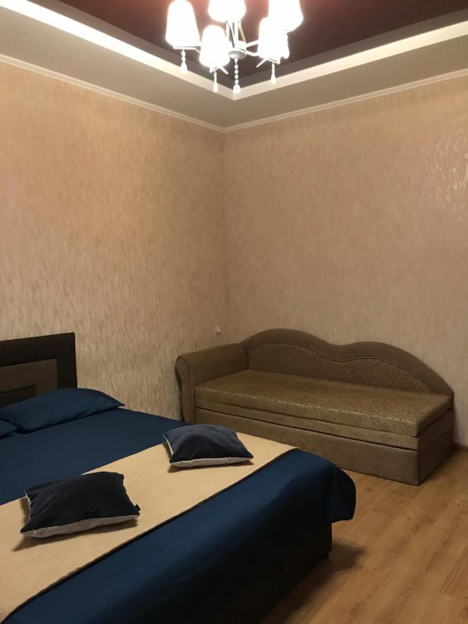 Rent Apartment In The Center Of Cherníhiv Exterior foto